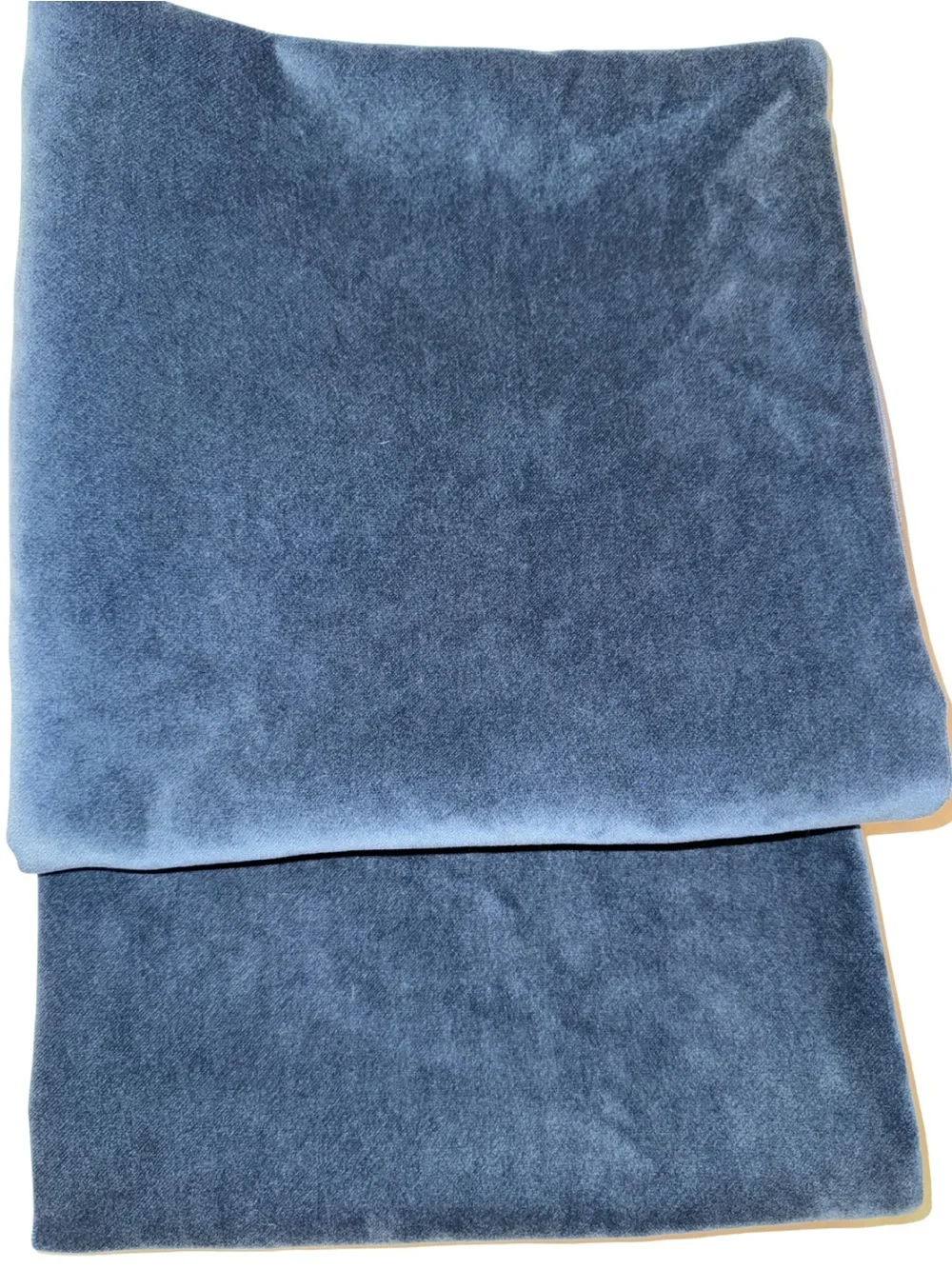 N/A luxurious velvety
